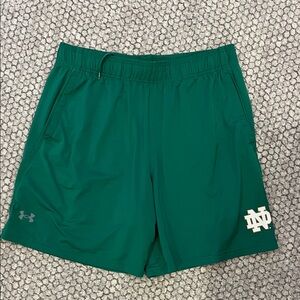 Under Armour Loose Fit Kelly Green Notre Dame Men’s Shorts Size XL